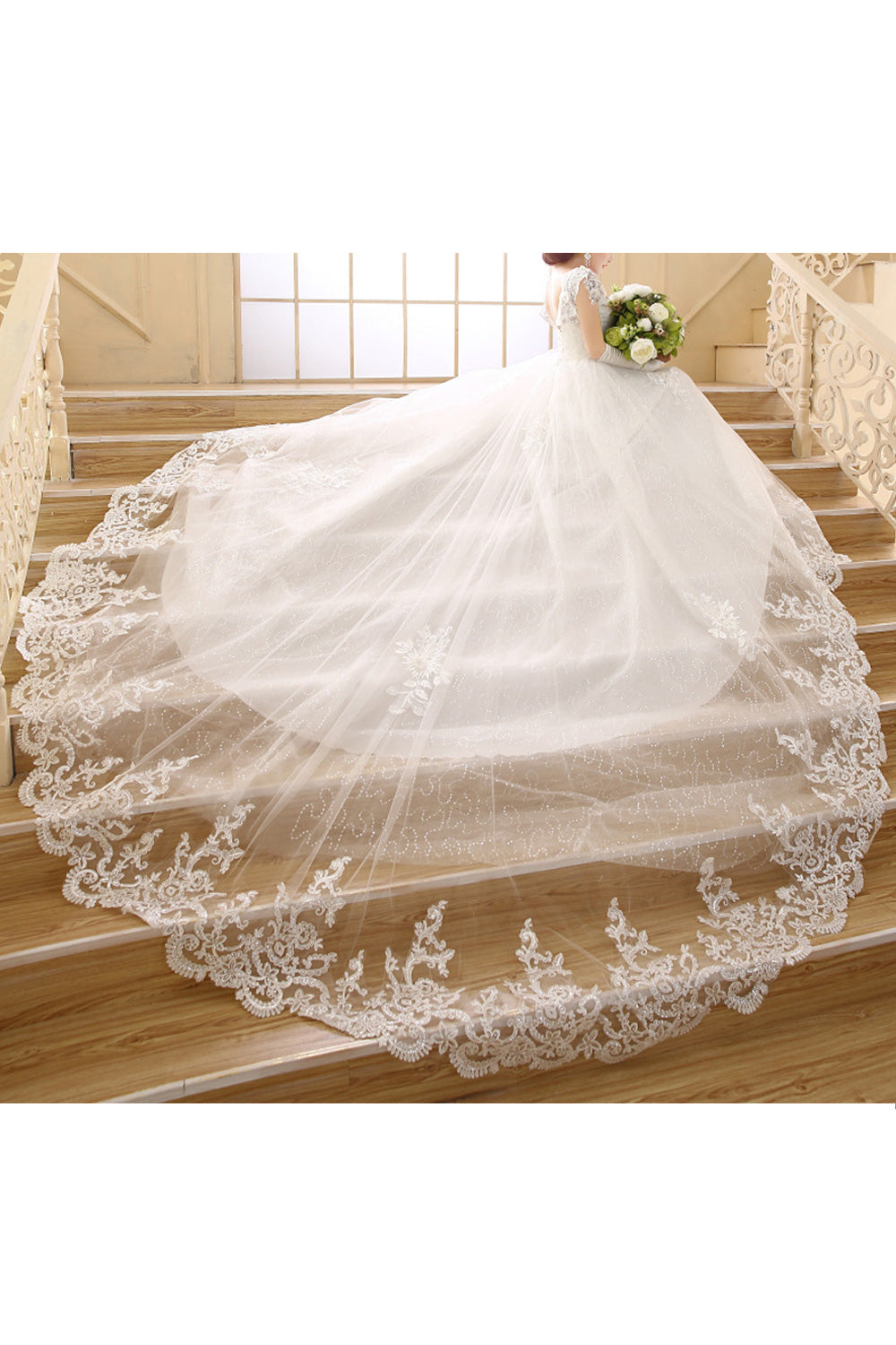 Women Round Neck Lace Long Tail Solid Pattern Wedding Dress