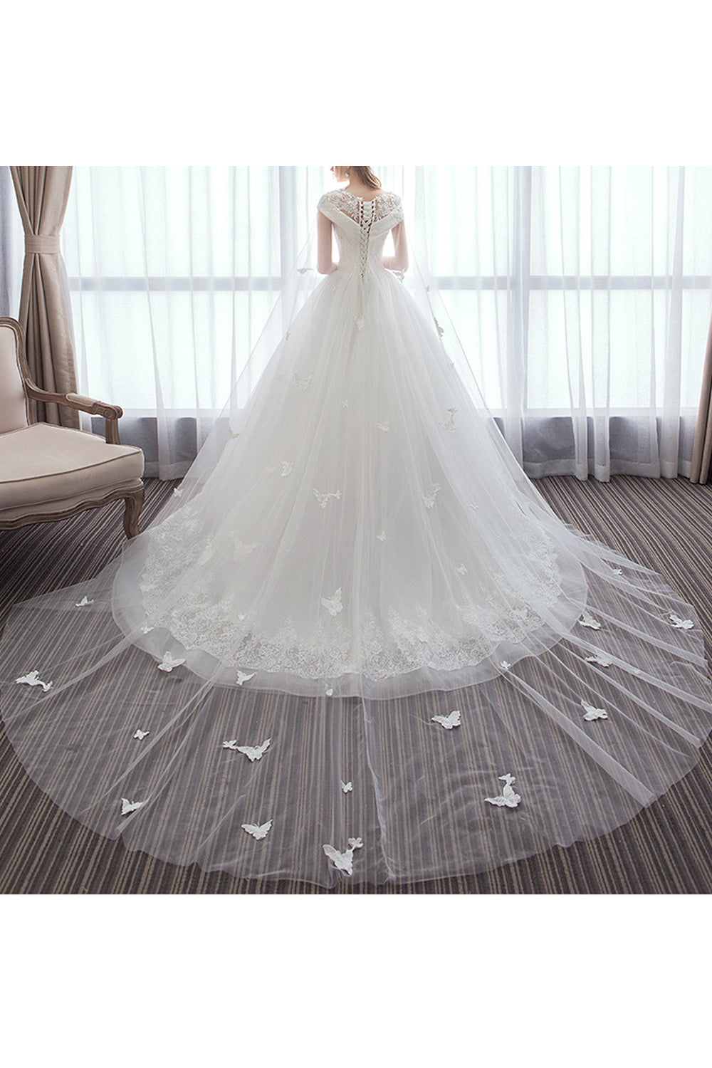 Women Thin Sleeveless Style Embroidered Pattern Classy Wedding Dress