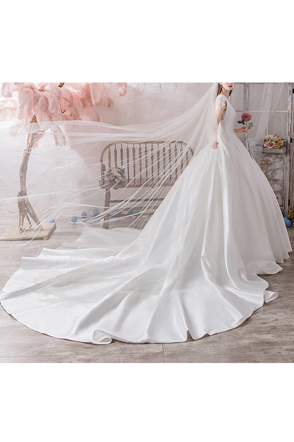 Women Smooth Soft Charming Sleeveless Style Wedding Dress