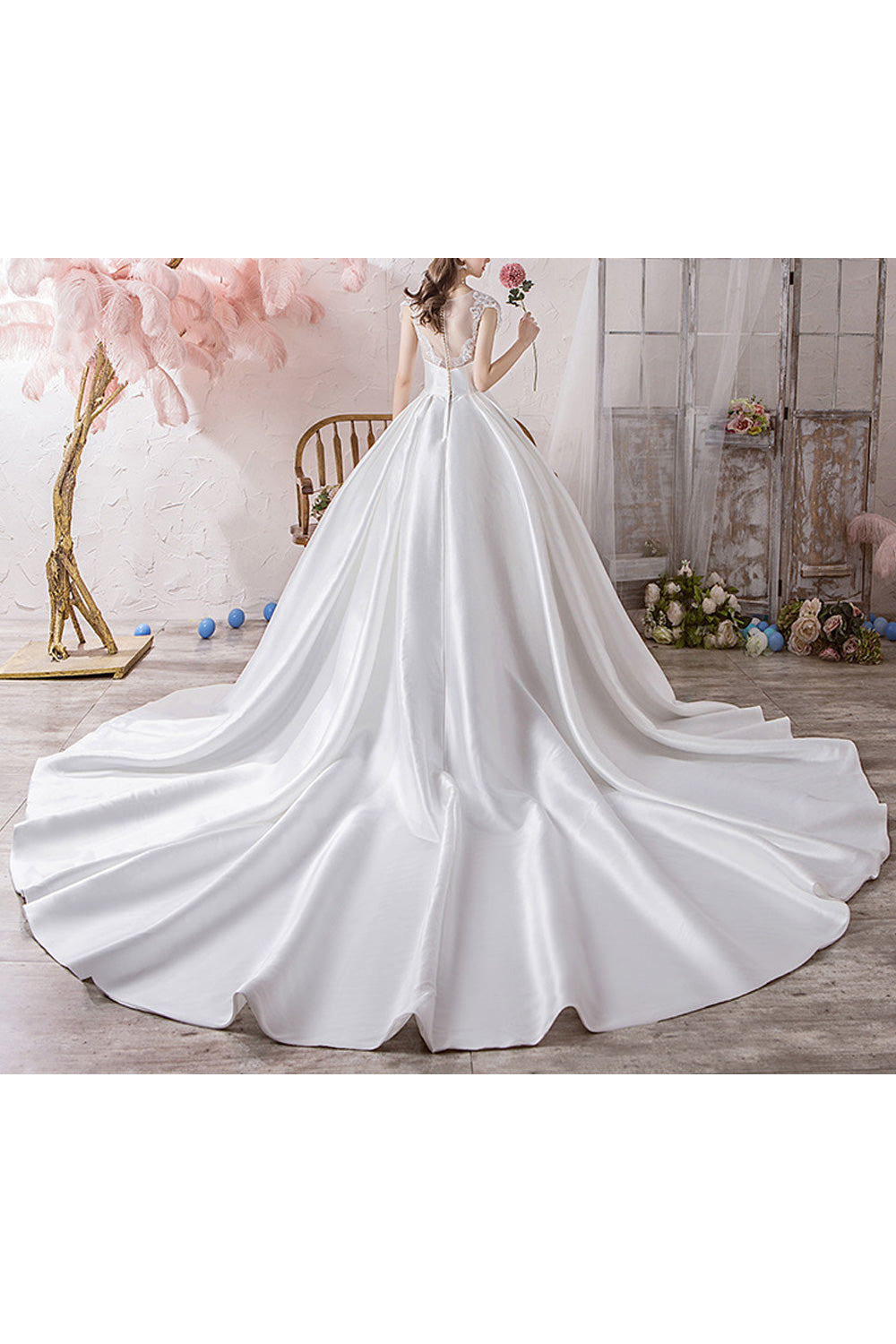 Women Smooth Soft Charming Sleeveless Style Wedding Dress