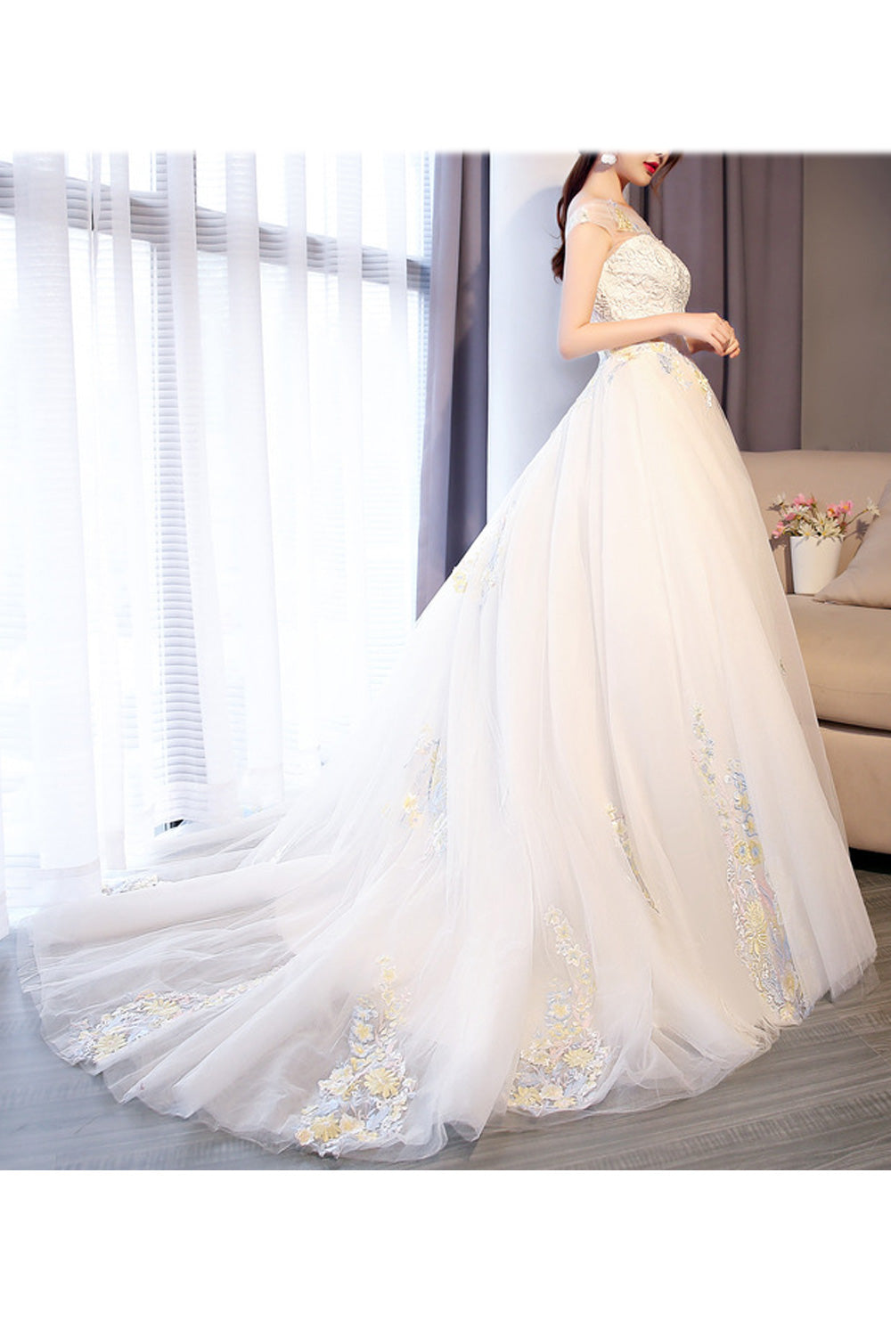 Women Beautiful Three Dimensional Flower Thin Charming Wedding Dress