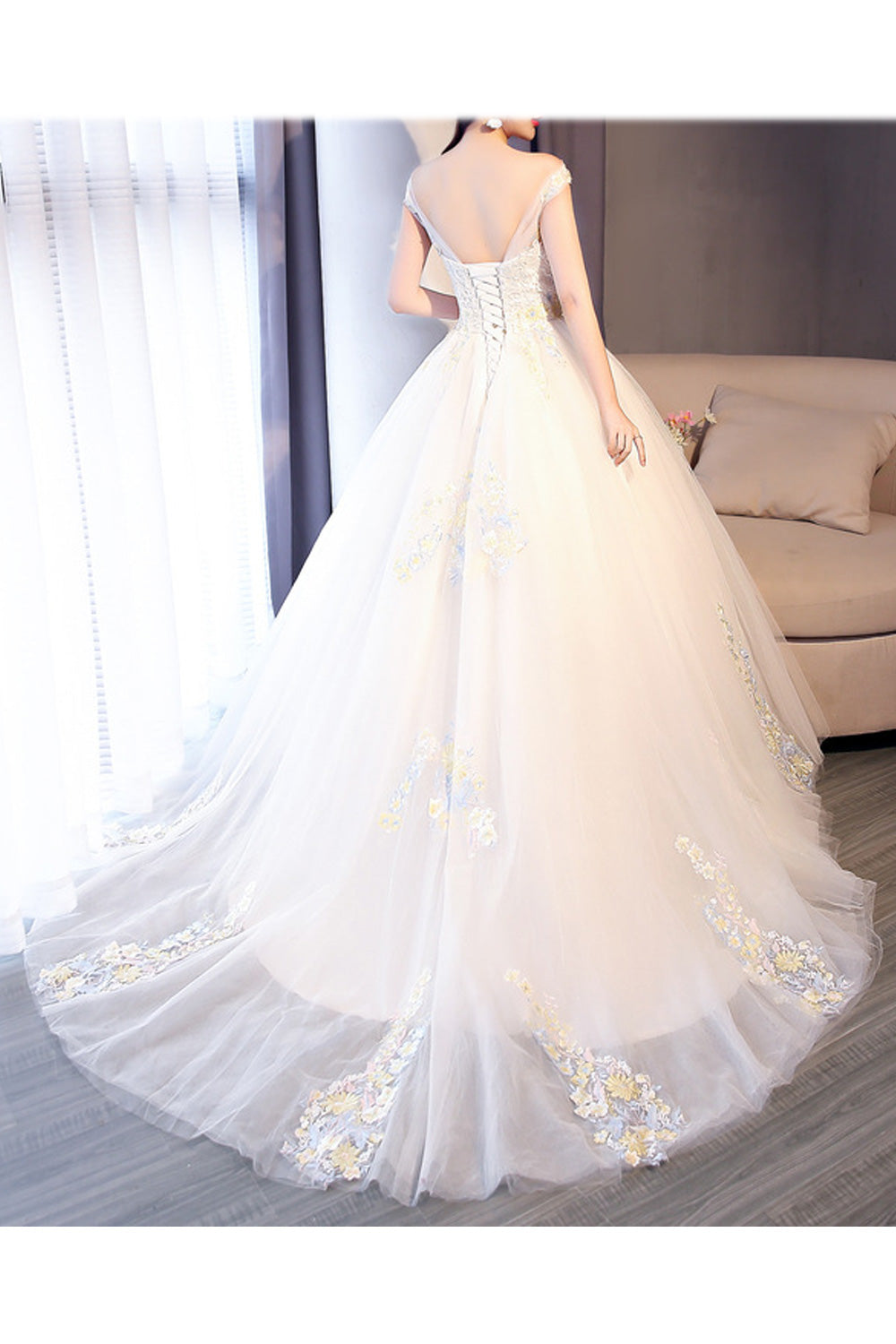 Women Beautiful Three Dimensional Flower Thin Charming Wedding Dress