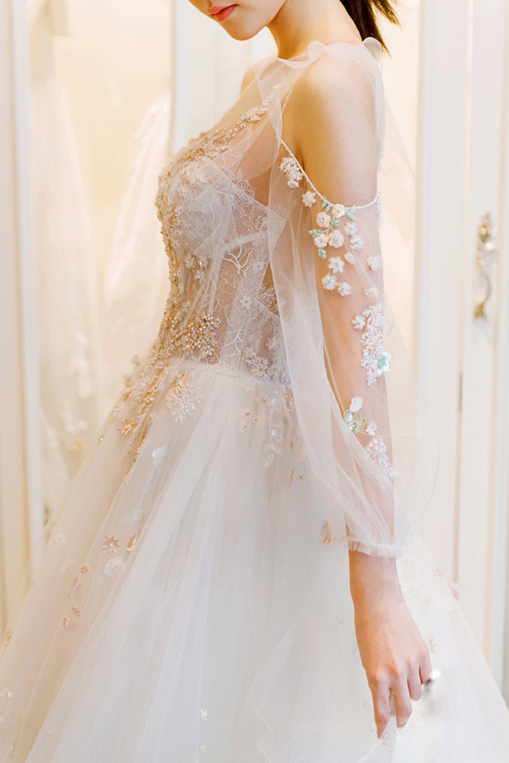 Women Soft Floral Decorated Thin Round Neck Long Sleeve Wedding Dress