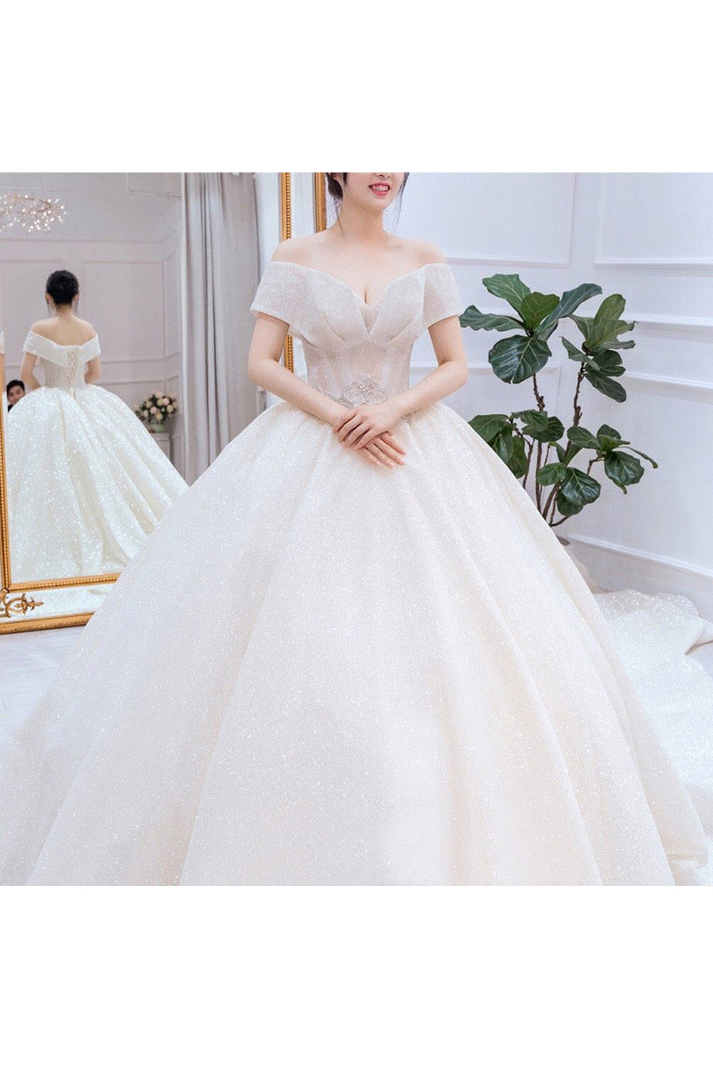 Women Shiny Beads Fashionable Loose Ball Gown Wedding Dress