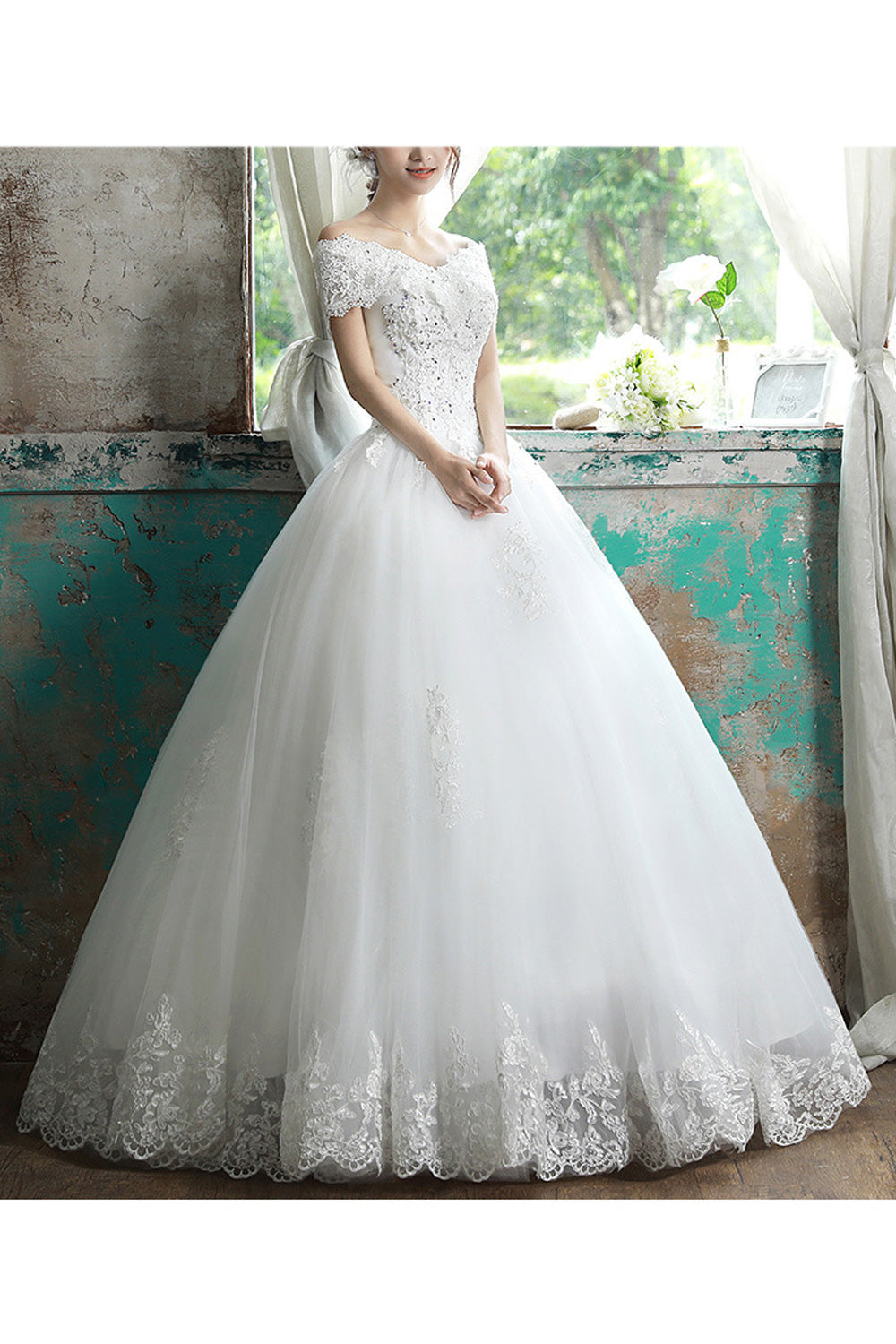 Women V-Neck Style Lace Embroidered Fashionable Wedding Dress