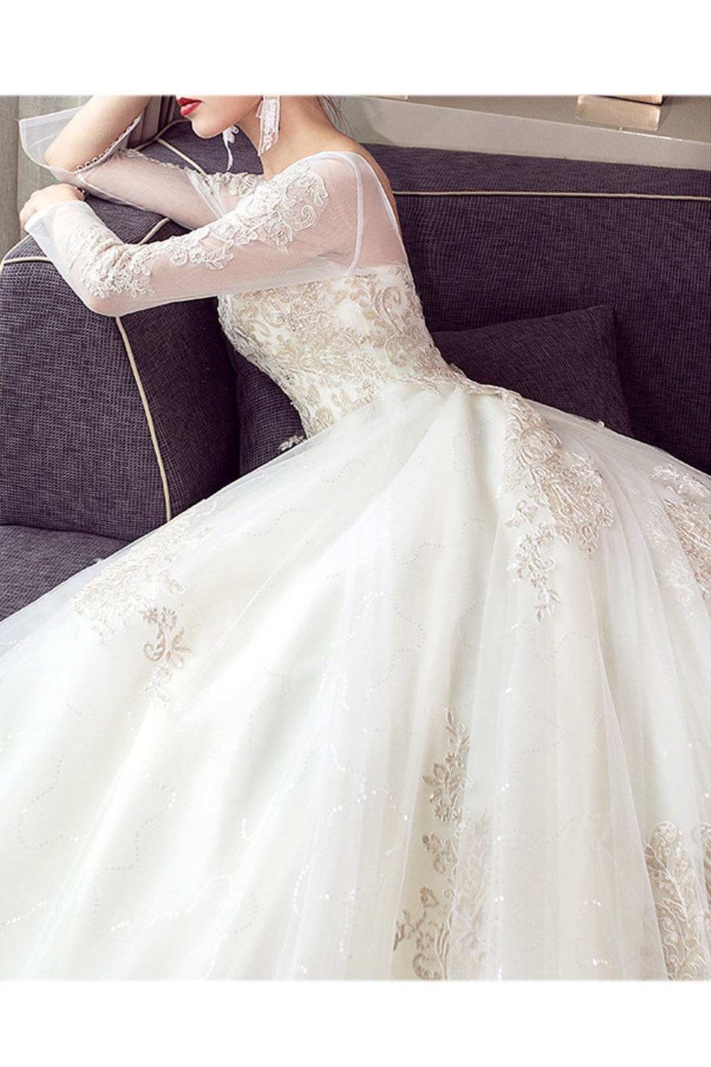Women Thin Long Sleeve Round Neck Lace Embroidered Wedding Dress