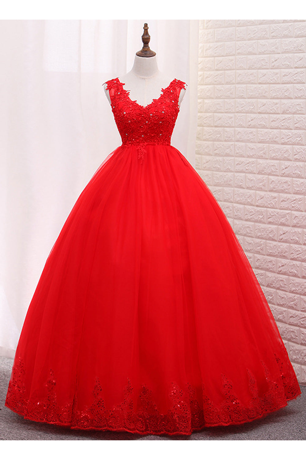 Women V-Neck Style Sleeveless Solid Pattern Floral Decorated Wedding Dress