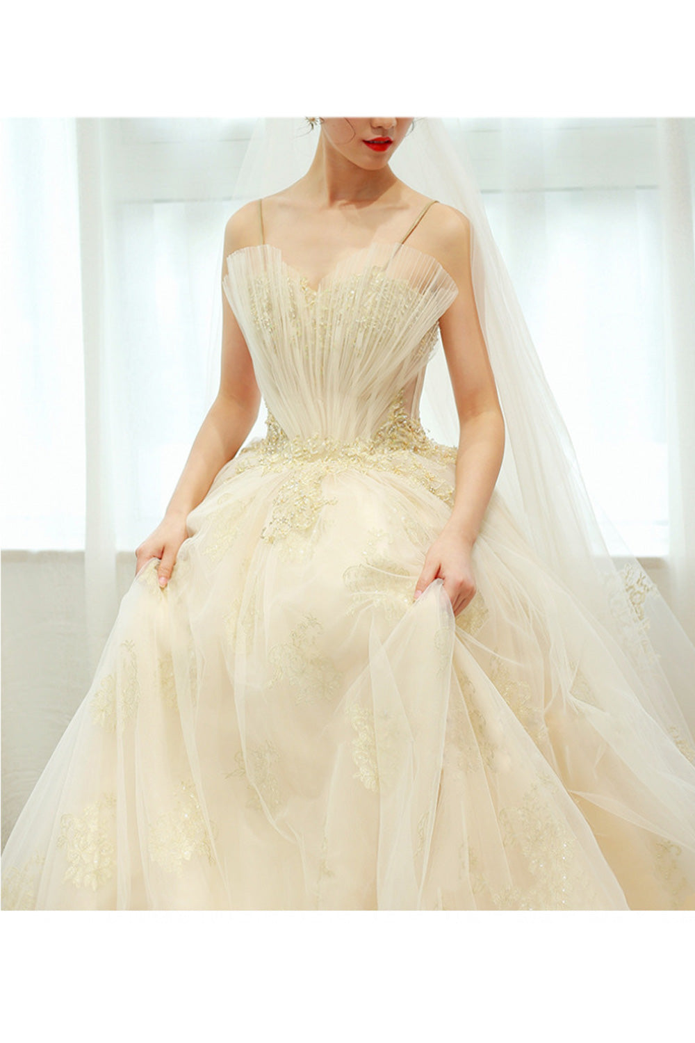 Women Strap Neck Thin Trendy Solid Pattern Wedding Dress