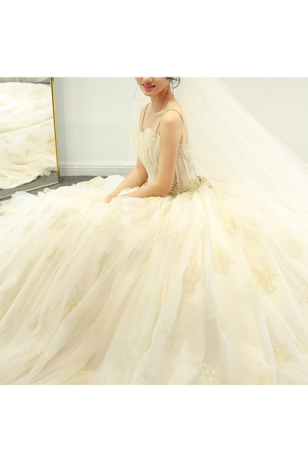Women Strap Neck Thin Trendy Solid Pattern Wedding Dress