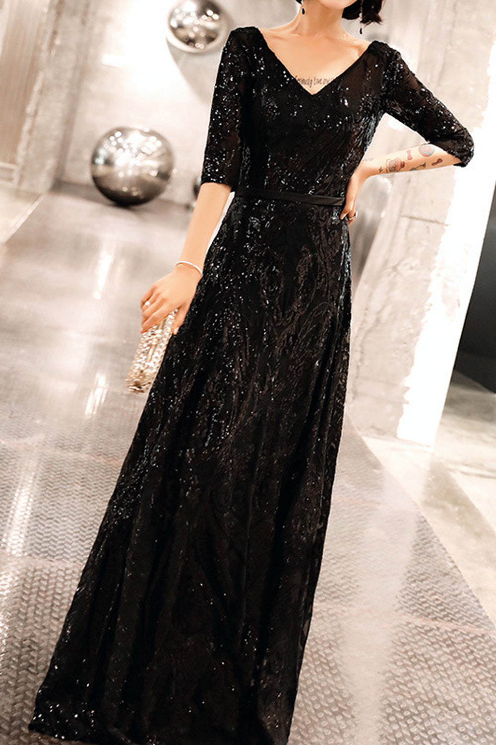 Women Short Sleeve Easy V-Neck Elegant Sequins Pattern Long Length Comfortable Proms & Party Dress
