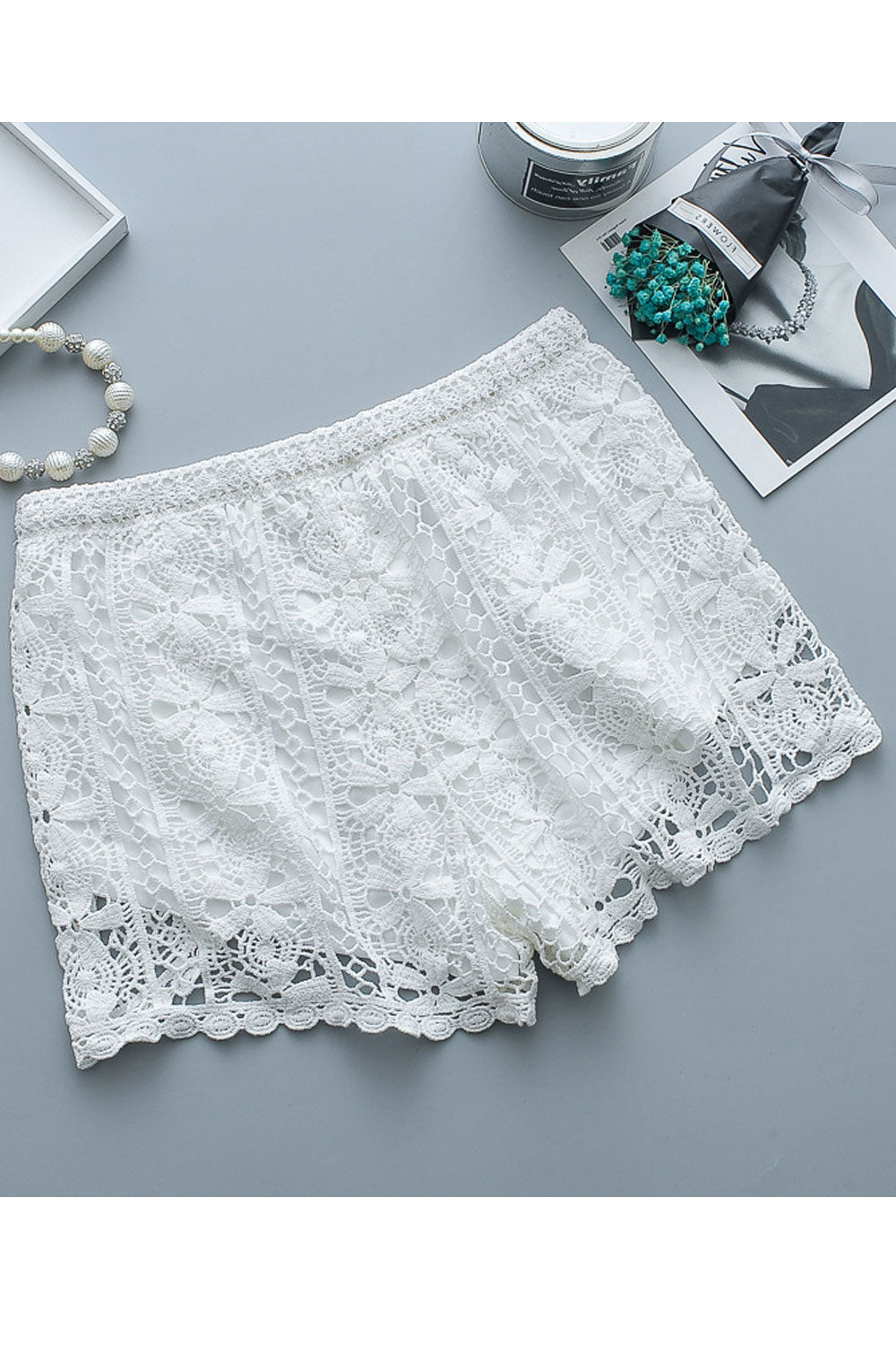 Women Lace Hollow Elastic Waist Summer Short
