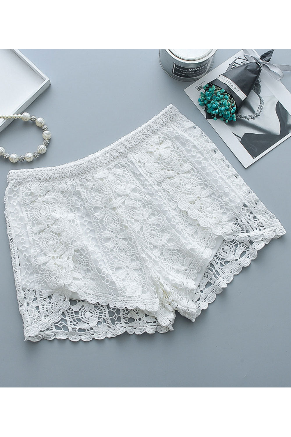 Women Lace Hollow Elastic Waist Summer Short