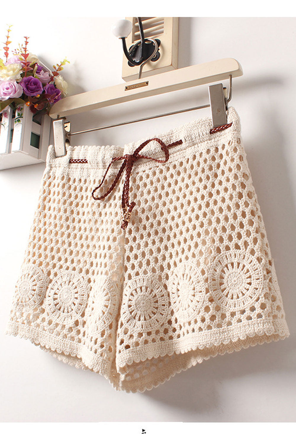 Women Hole Lace Drawstring Waist Solid Color Short