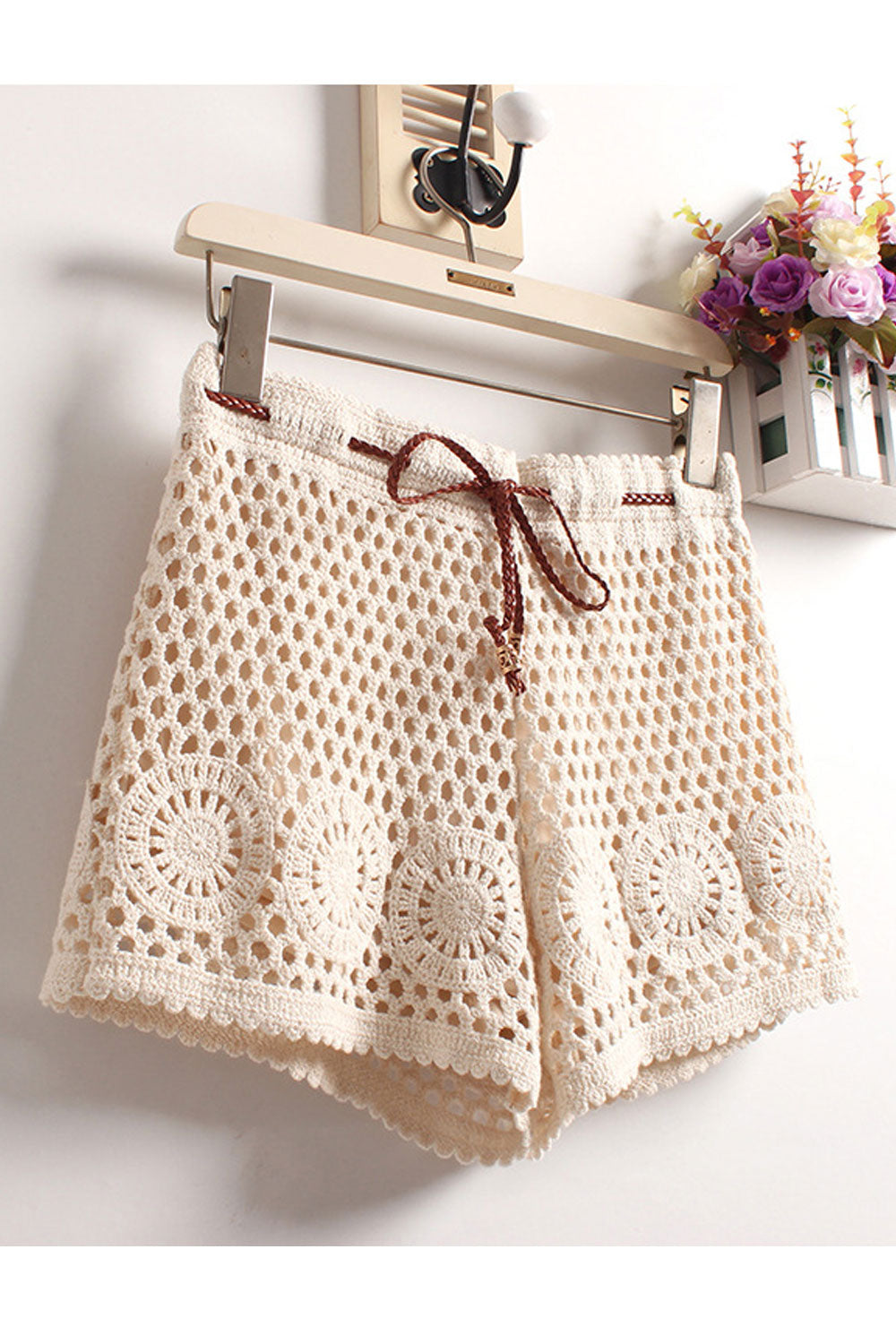 Women Hole Lace Drawstring Waist Solid Color Short