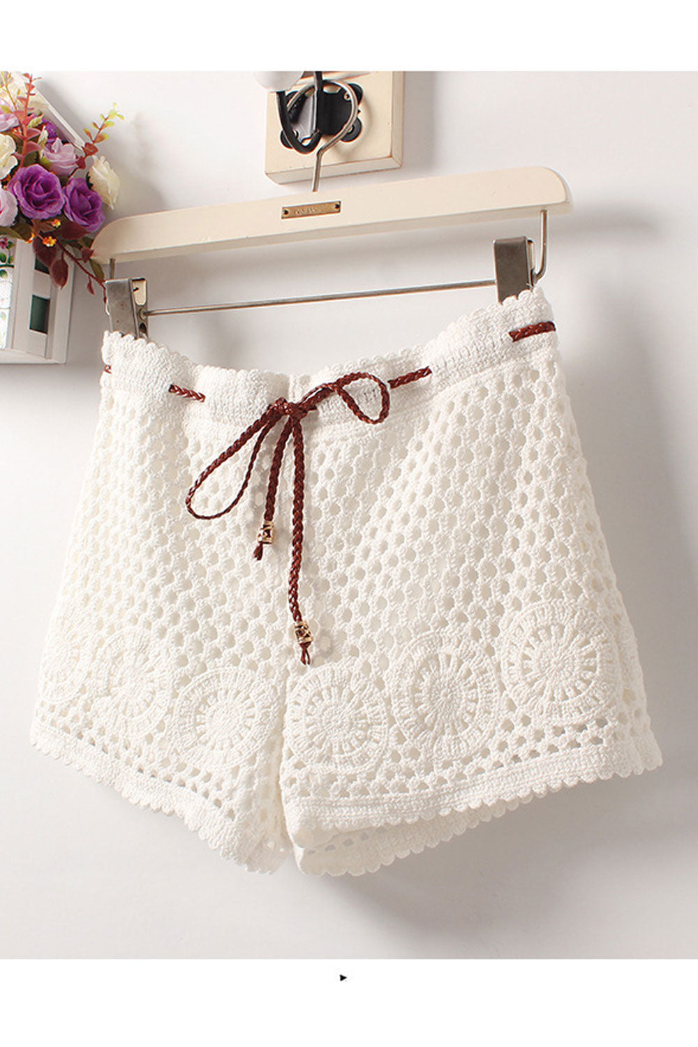 Women Hole Lace Drawstring Waist Solid Color Short