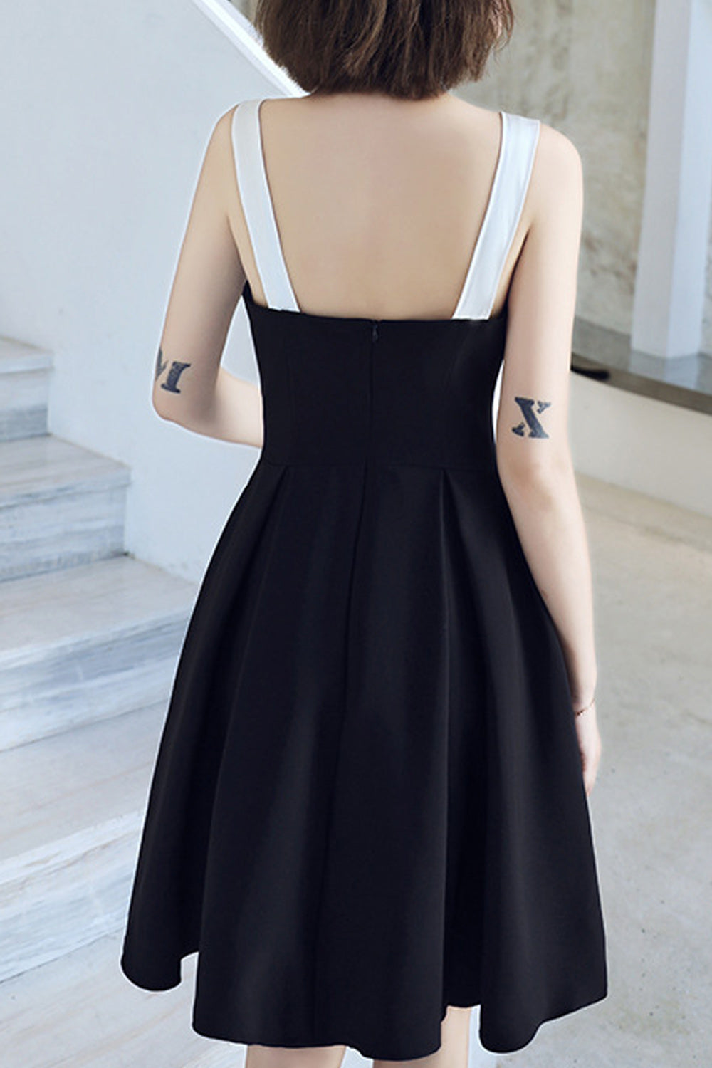 Women Small Zipper Closure Strap Neck Soft Easy Party Dress