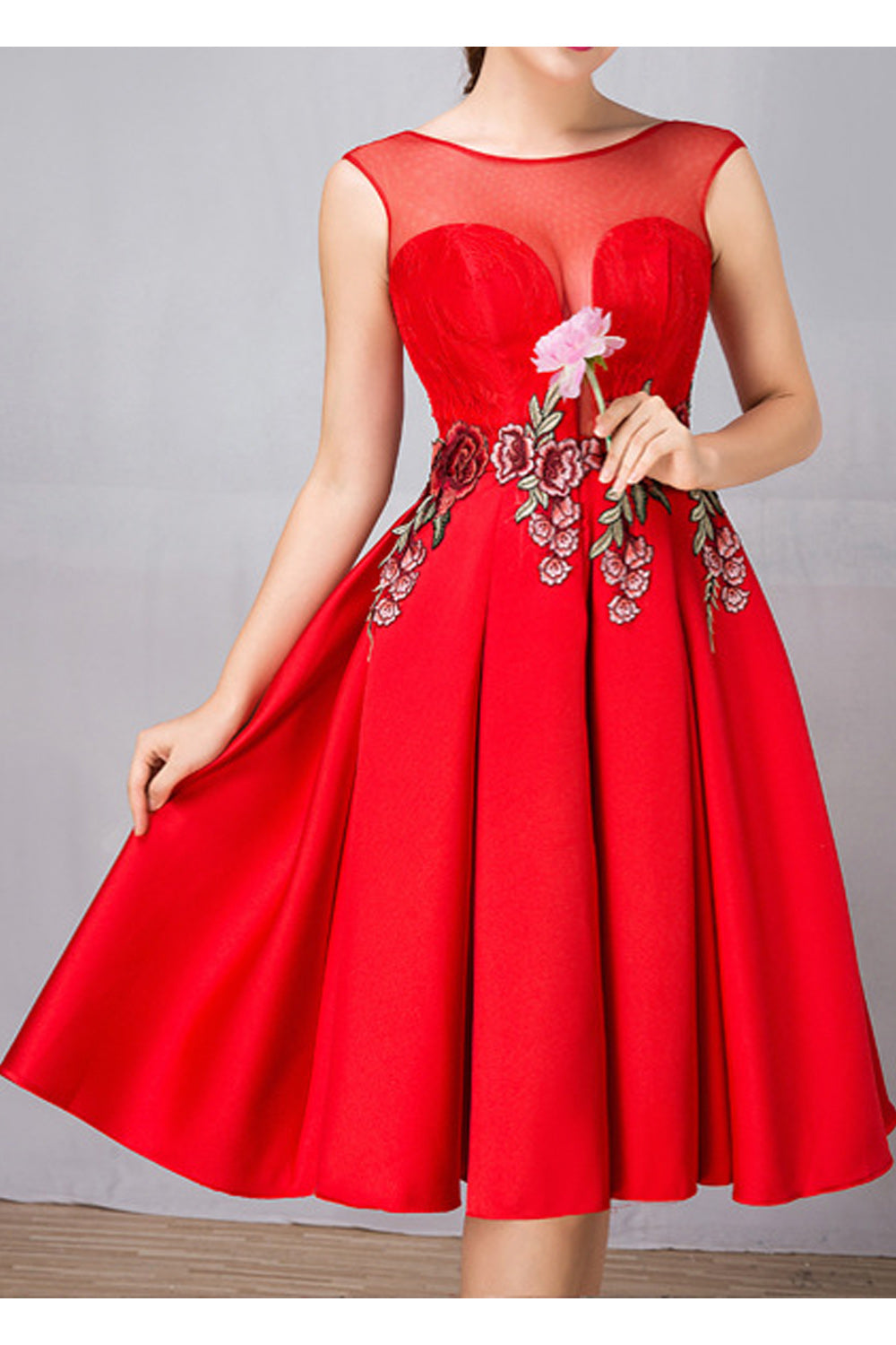 Women Pretty Flower Embroidered Solid Colored Round Neck Party Dress