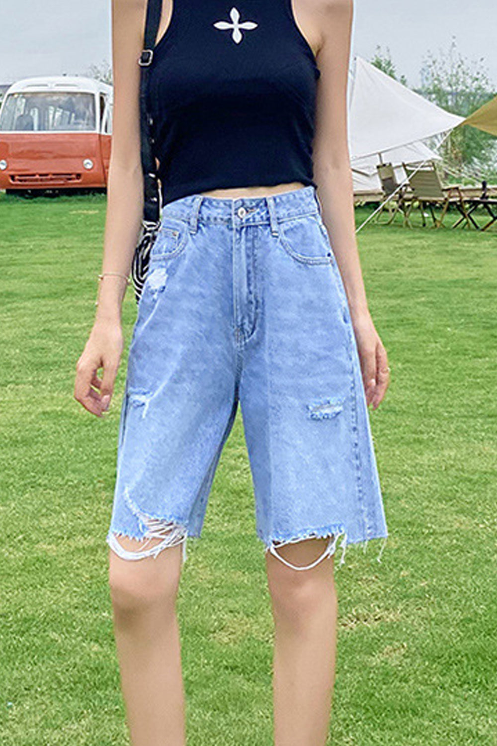 Women Loose Styled Restful Waist Easy Button Closure Pockets Styled Casual Denim Short