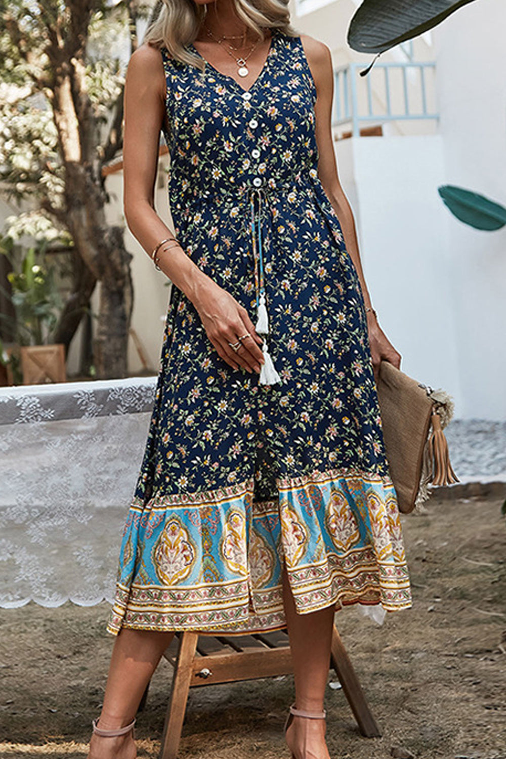 Women Slit Styled Mid-Length Summer Sleeveless V-Neck Tremendous Floral Pattern Party Dress