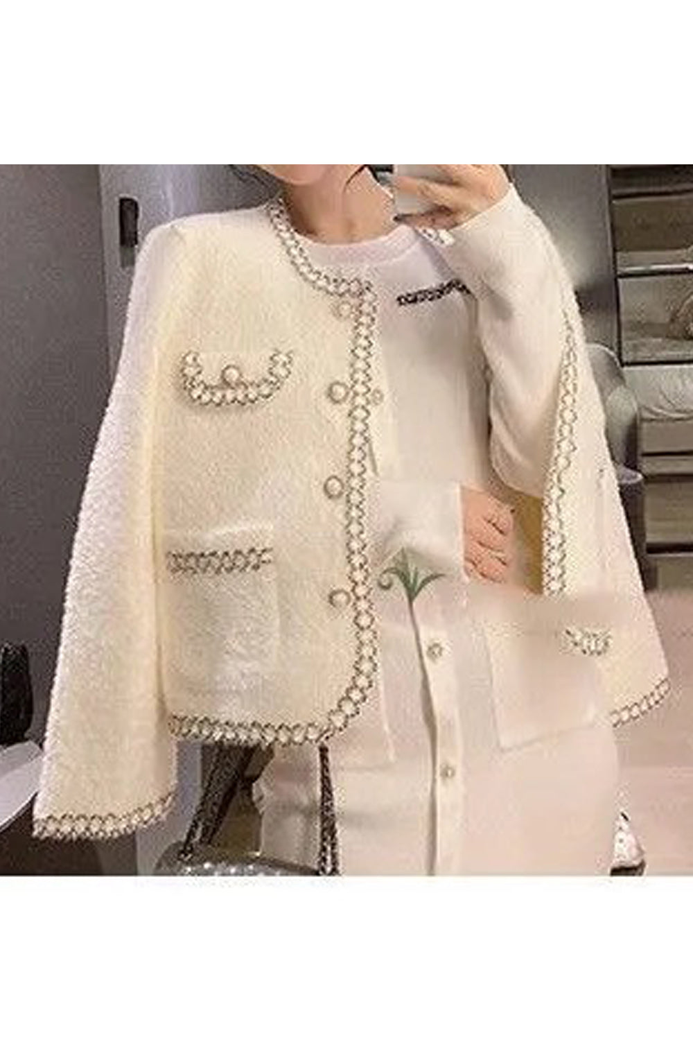 Women Stylish Solid Colored Flap Pockets Thick Long Sleeve Button Closure Casual Winter Cardigan