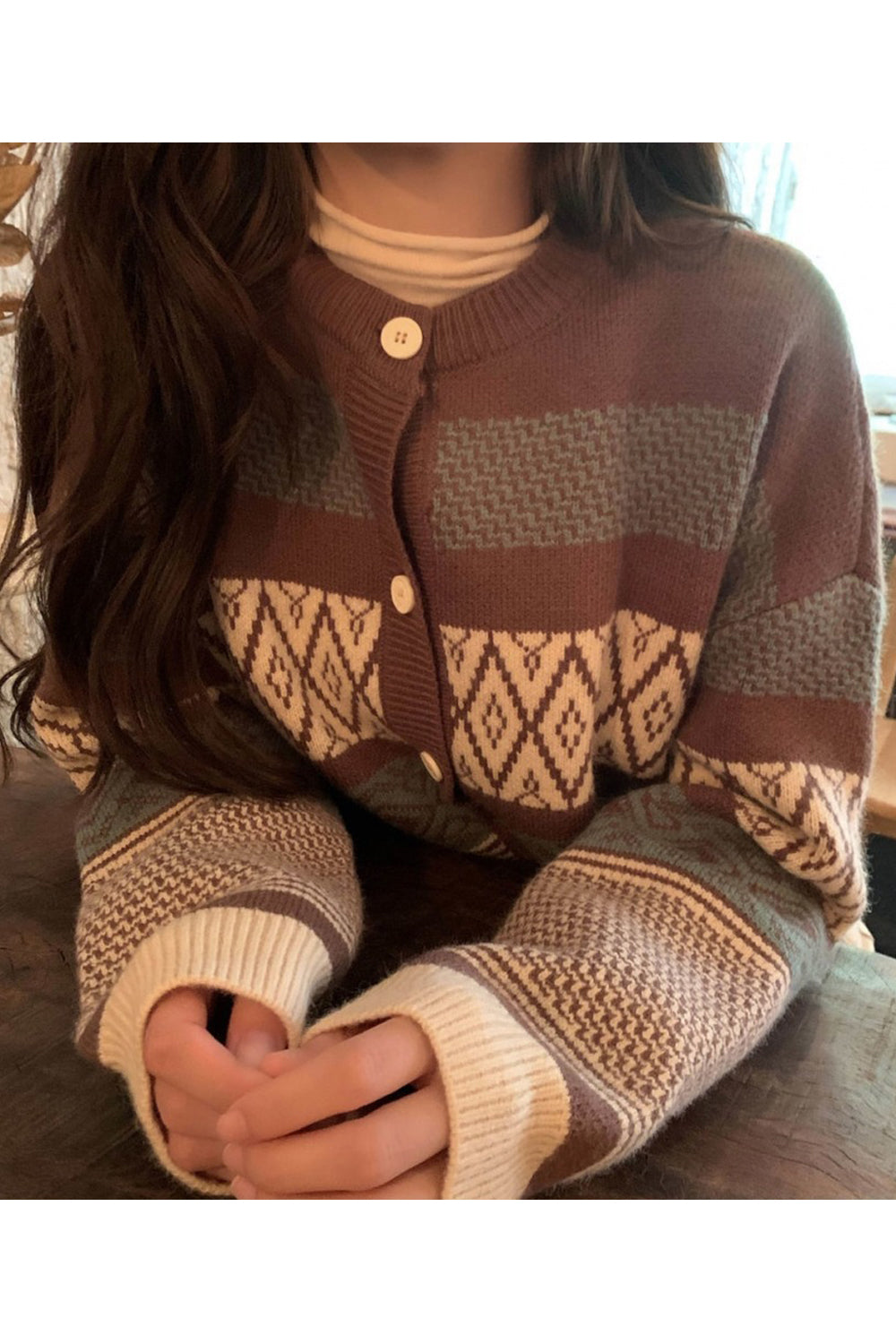 Women Amazing Printed Pattern Convinient Button Closure Loose Long Sleeve Warm Winter Cardigan