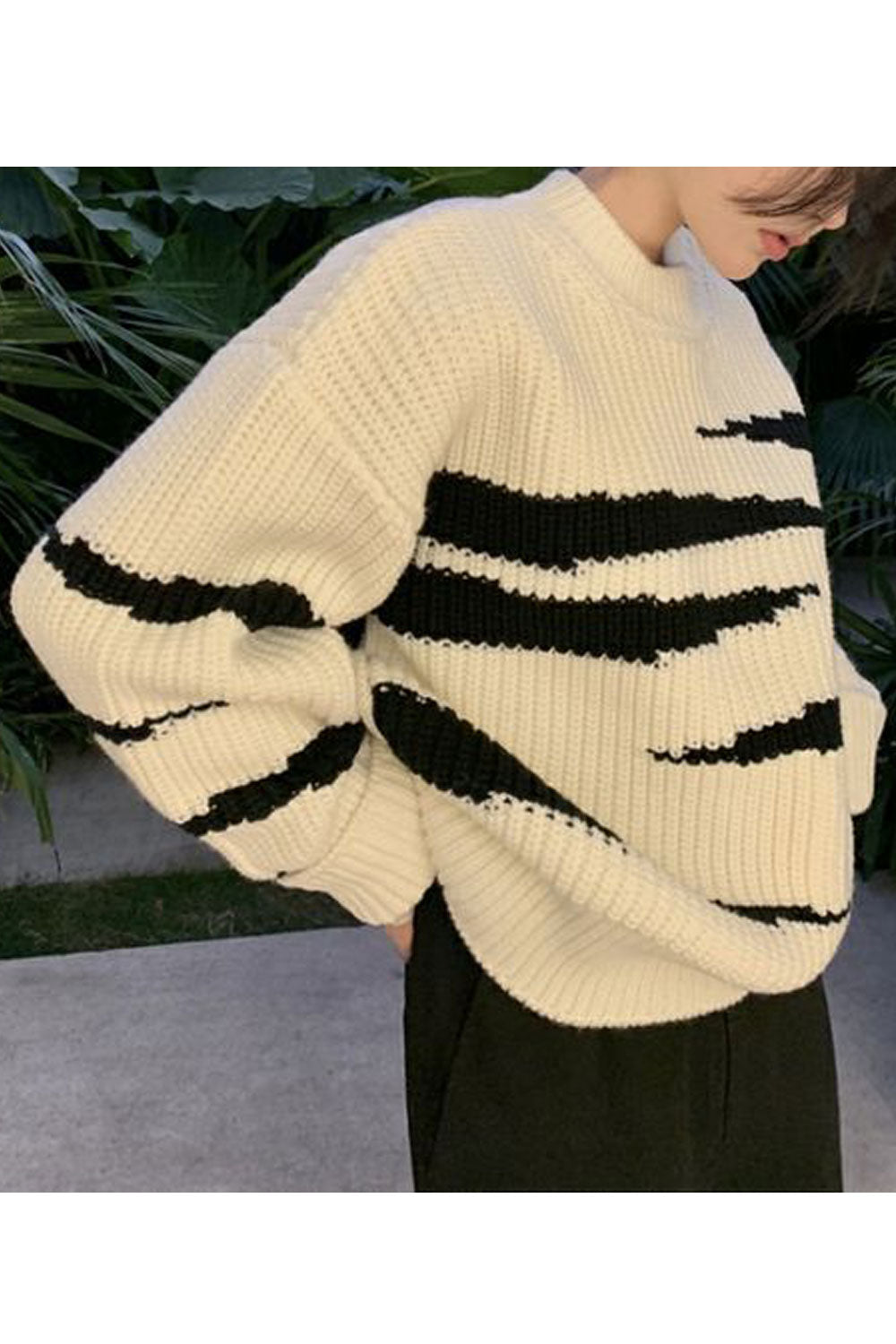 Women Thick & Warm Long Sleeve Trendy Striped Pattern Easy Round Neck Winter Casual Sweater