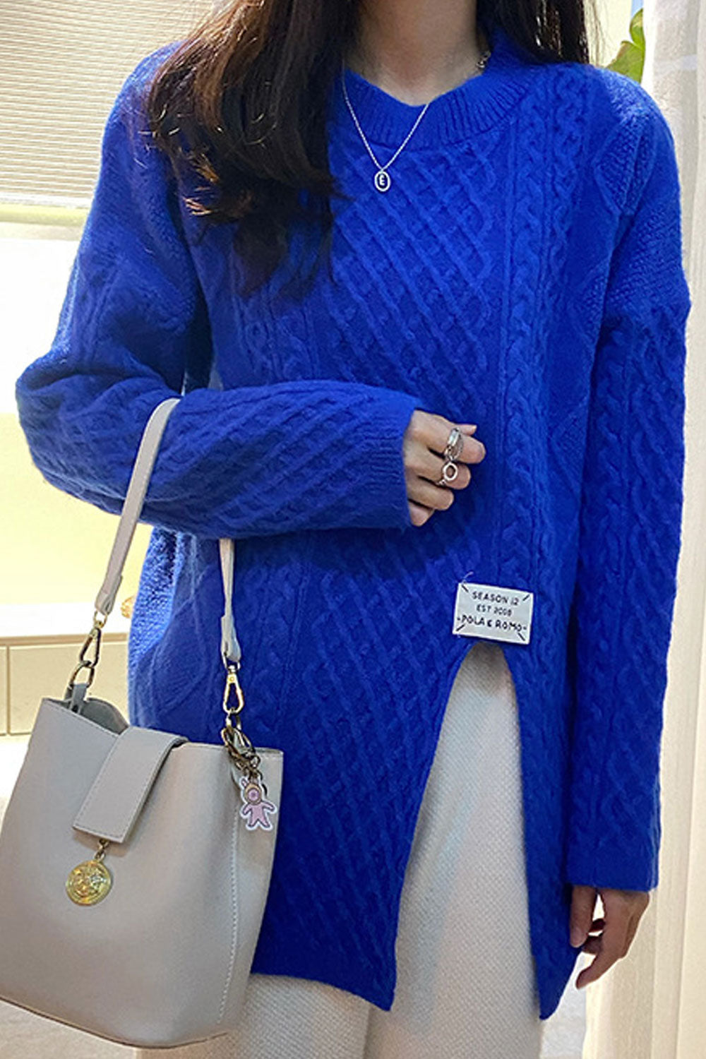 Women Elegant & Modern Designed Knitted Long Sleeve Slit Style Winter Sweater