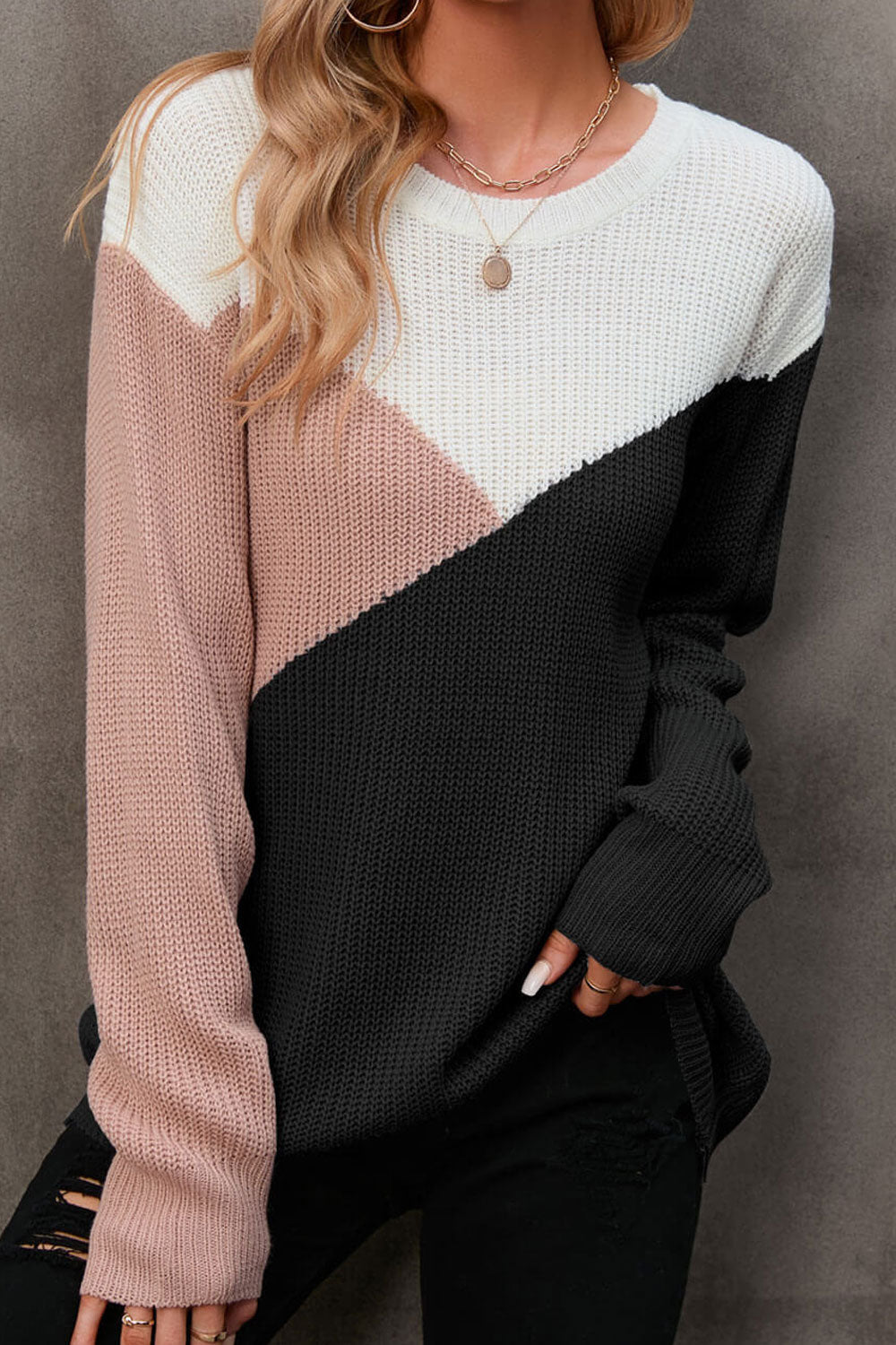 Women Beautiful Three-Color Geometric Round Neck Knitted Warm Winter Sweater