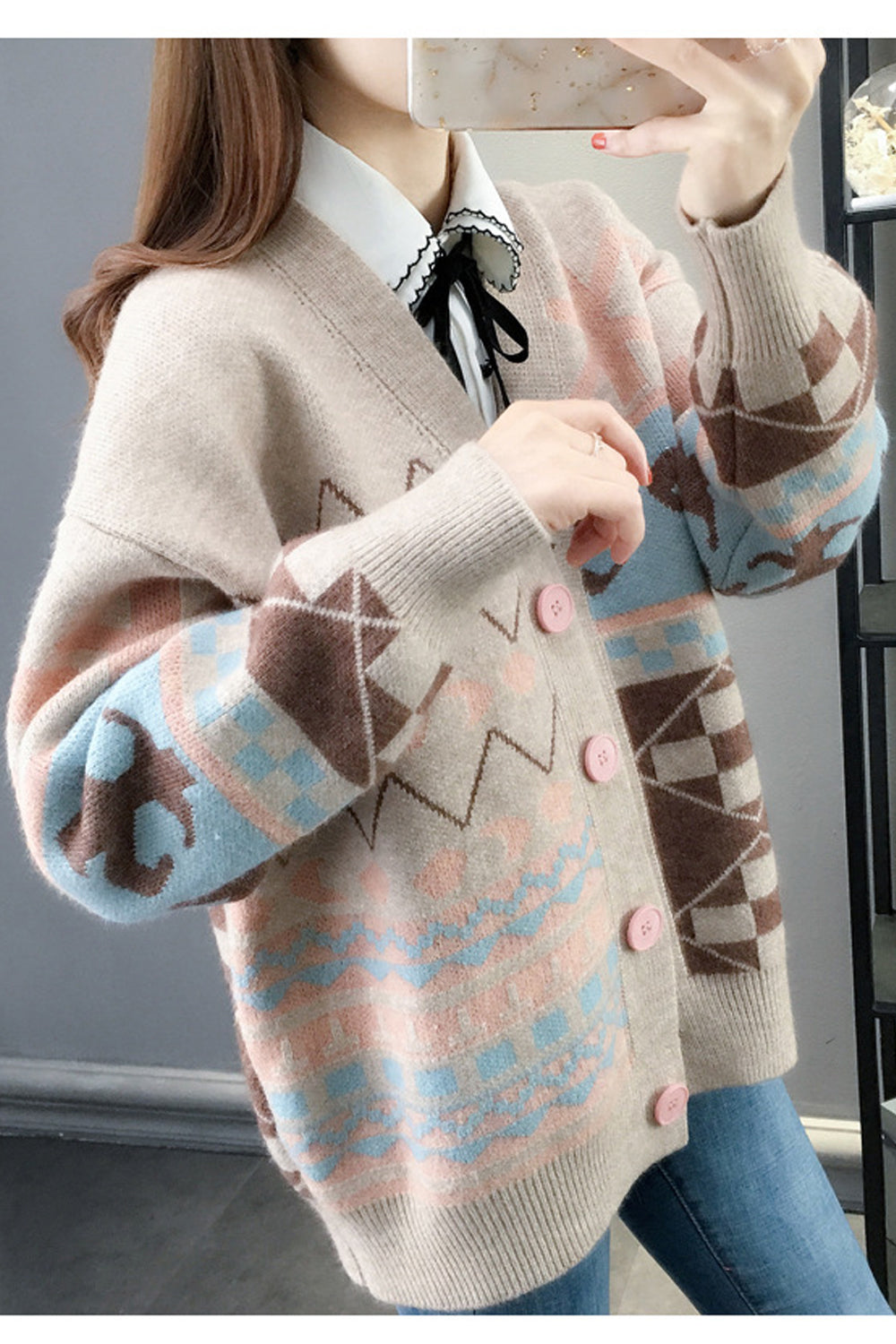 Women Superb Front Buttons Closure Loose Fit Printed Pattern Marvelous Warm Winter Cardigan