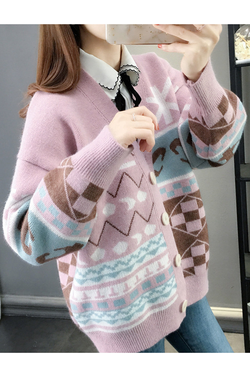 Women Superb Front Buttons Closure Loose Fit Printed Pattern Marvelous Warm Winter Cardigan