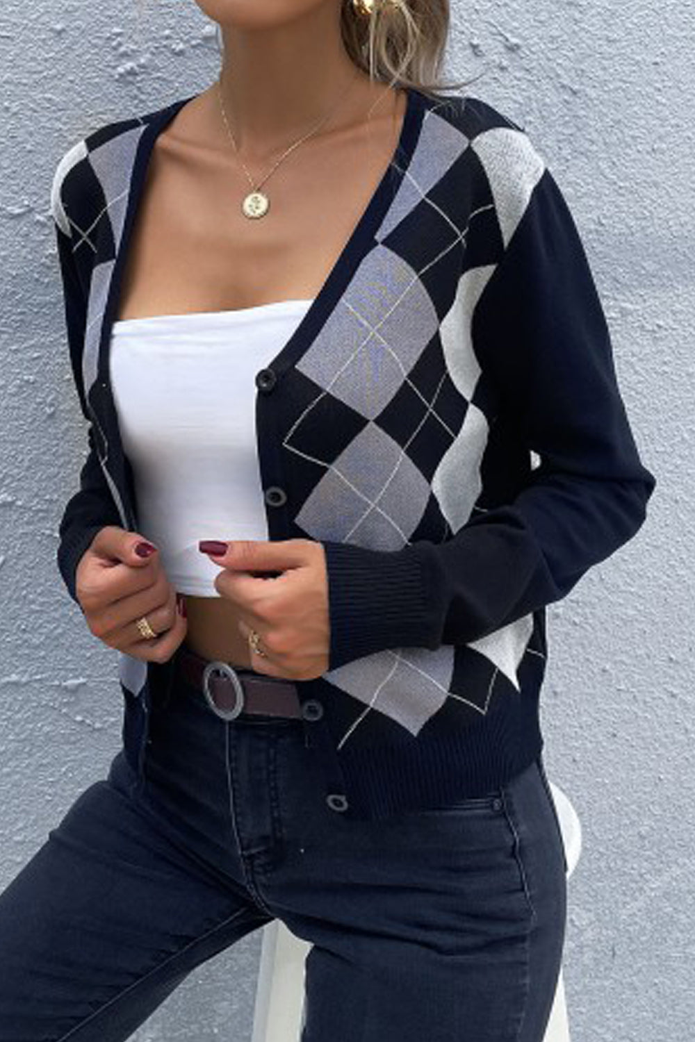 Women Fantastic Plaid Pattern V-Neck Long Sleeve Exciting Warm Winter Cardigan
