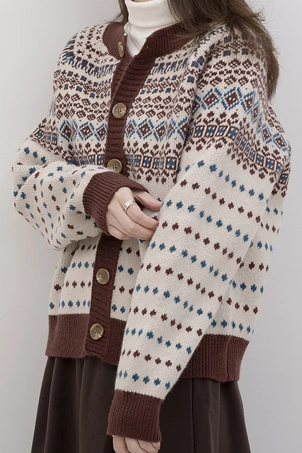 Women Elegant Round Neck Printed Pattern Button Closure Easy Fit Warm Winter Cardigan