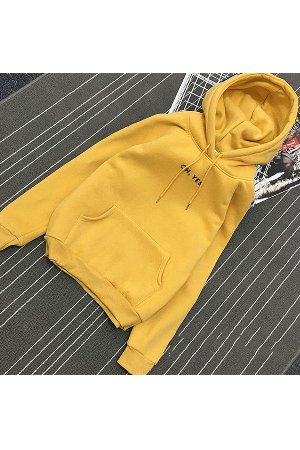 Women Relaible Drawstring Closure Long Sleeve Fine Kangaroo Pockets Loose Winter Hoodie