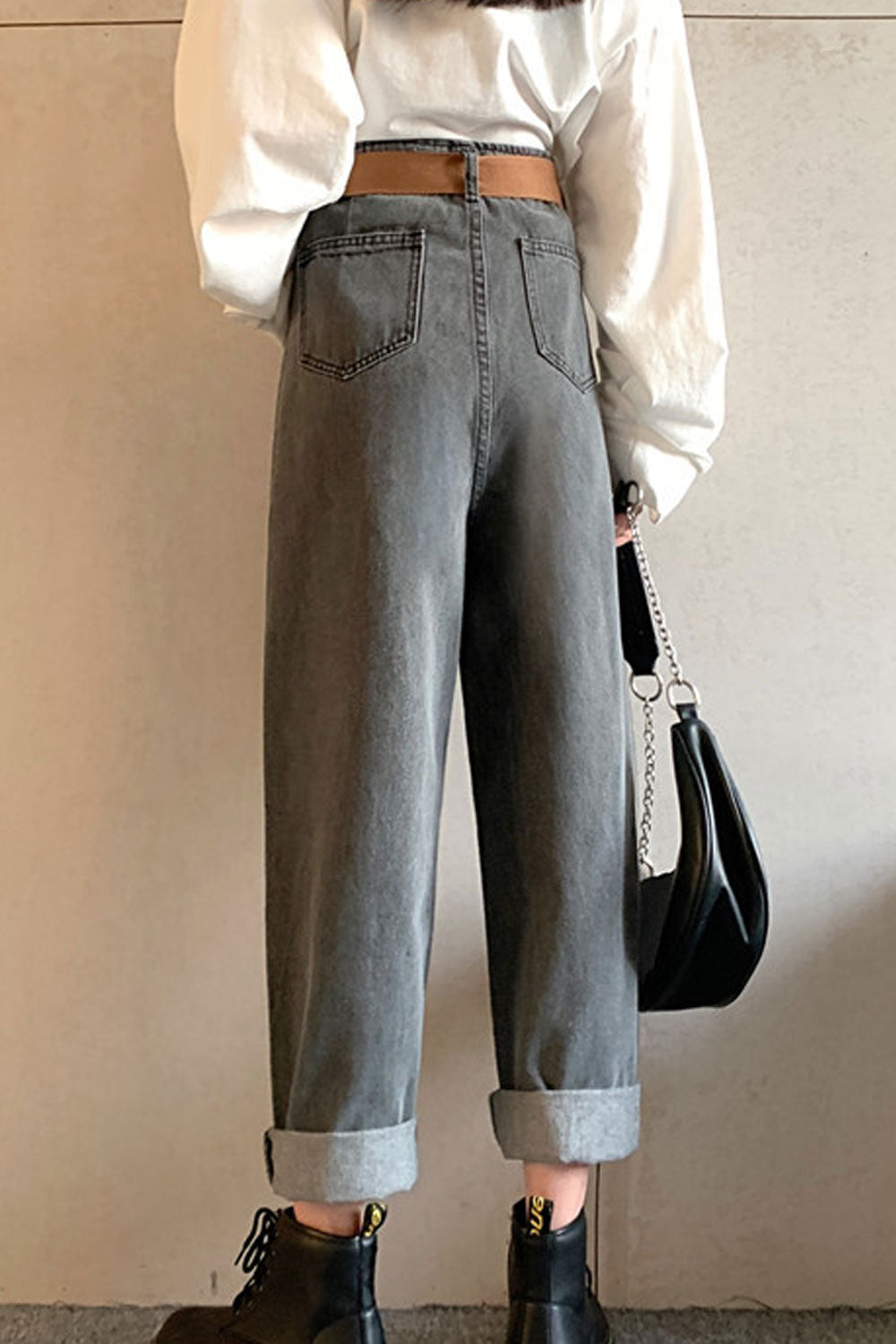 Women Sophisticated Solid Colored Relaxed Fit Belt High-Waist Thin & Comfortable Denim Jeans