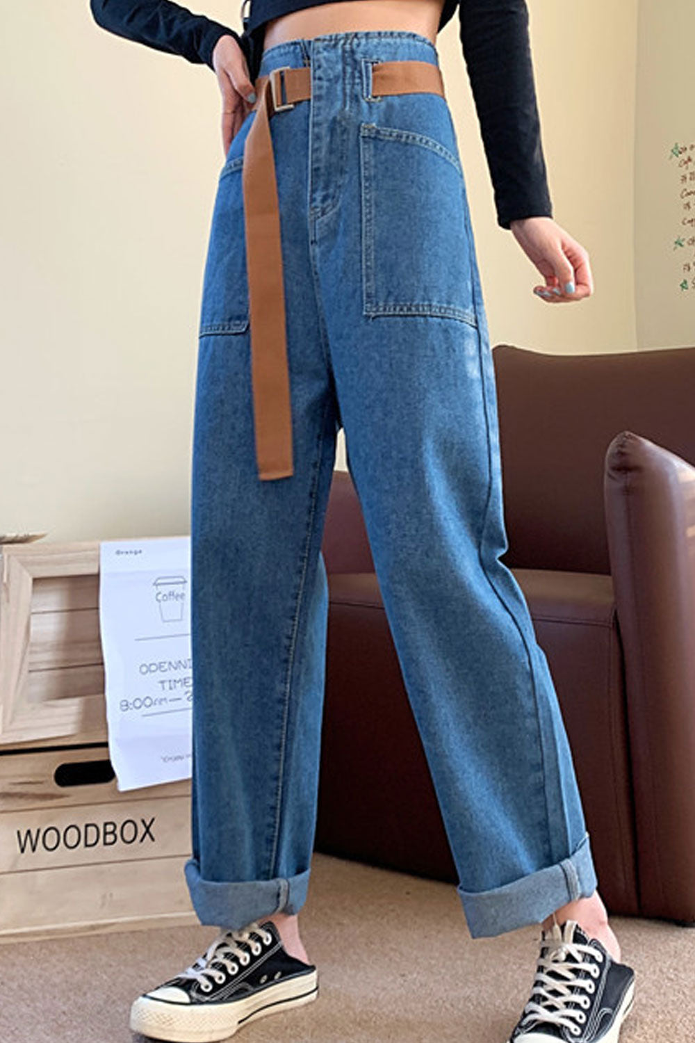 Women Sophisticated Solid Colored Relaxed Fit Belt High-Waist Thin & Comfortable Denim Jeans