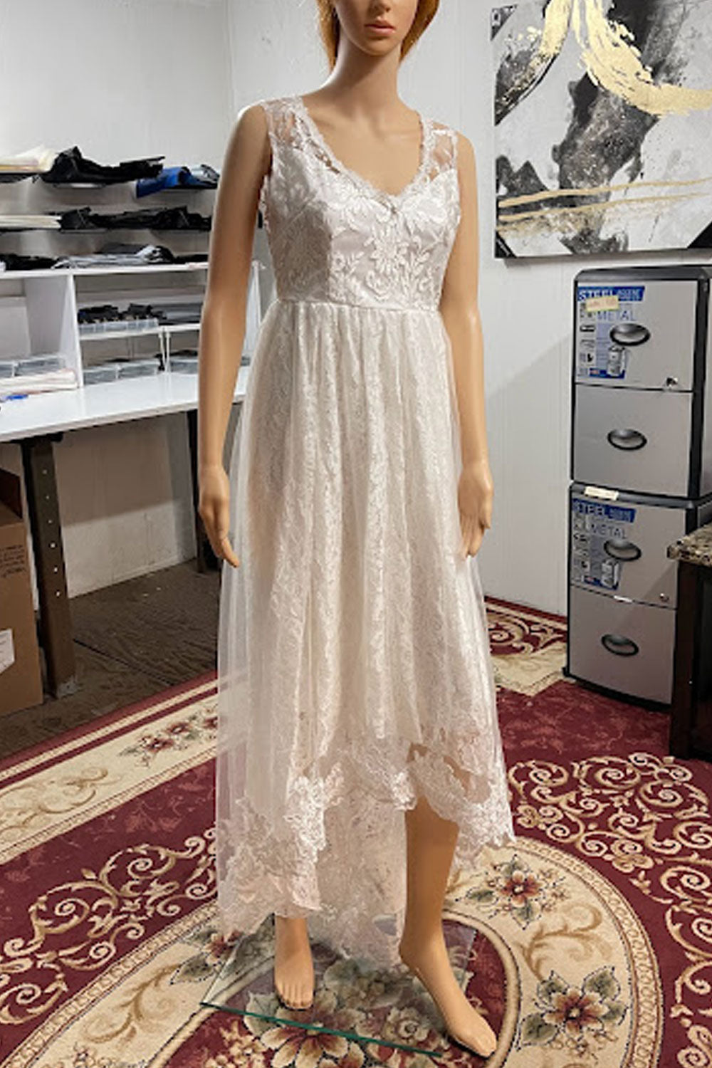 Women Attractive Lace Patterned Illusion Style V-Neck Sleeveless Mid Length A-Line Dress