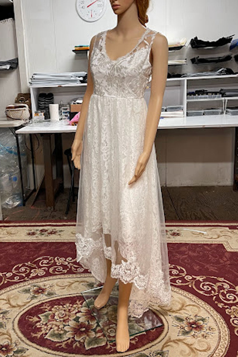 Women Attractive Lace Patterned Illusion Style V-Neck Sleeveless Mid Length A-Line Dress