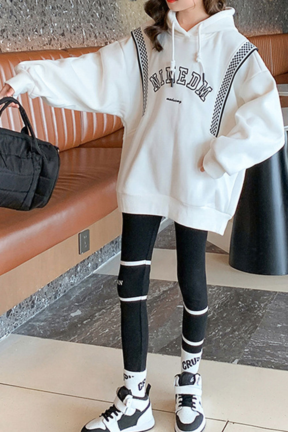 Kids Girls Amazing Printed Printed Adjustable Drawstring Hood Loose Fit Winter Hoodie
