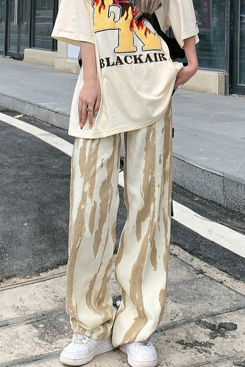 Women Beautiful Tie-Dye Pattern Loose Fashion Superb High-Waist Weekend Fashion Jeans