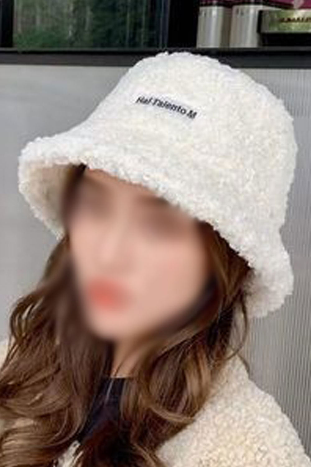 Women Thick & Warm Material Crafted Beautiful Windproof Winter Beret Hat