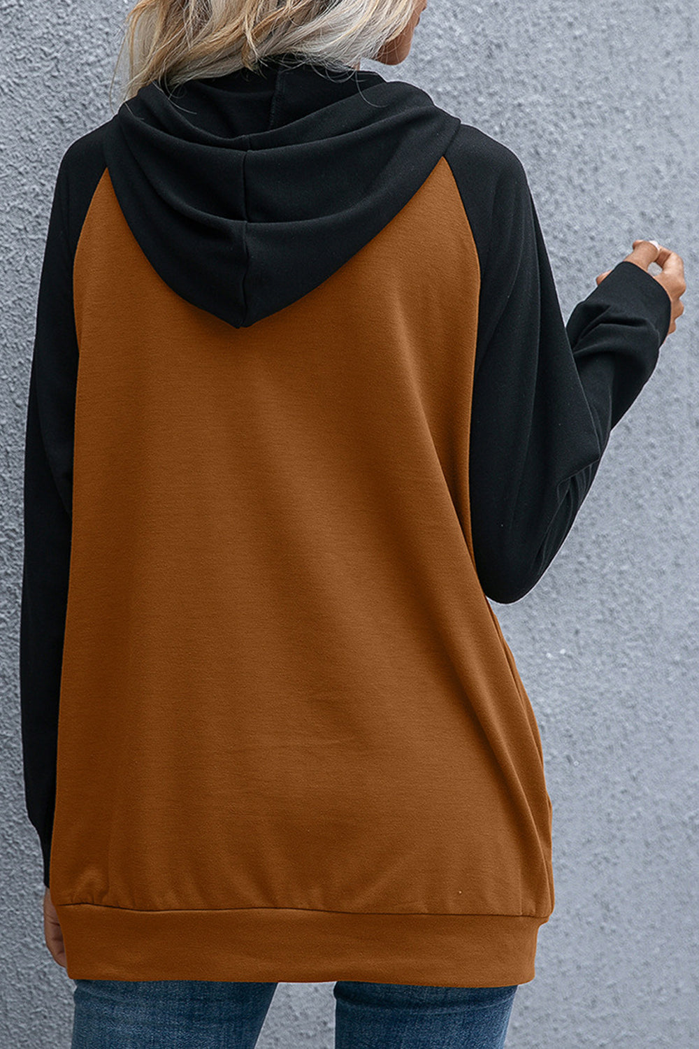 Women Superb Loose Fit Solid Pattern Comfy Kangaroo Pockets Winter Hoodie