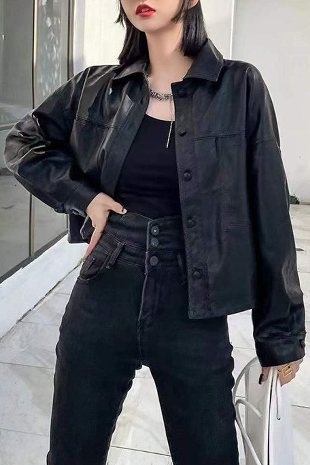Women Stylish Collar Neck Buttoned Cuff Patch Pocket & Zip fastener Loose Snug Winter Leather Jacket