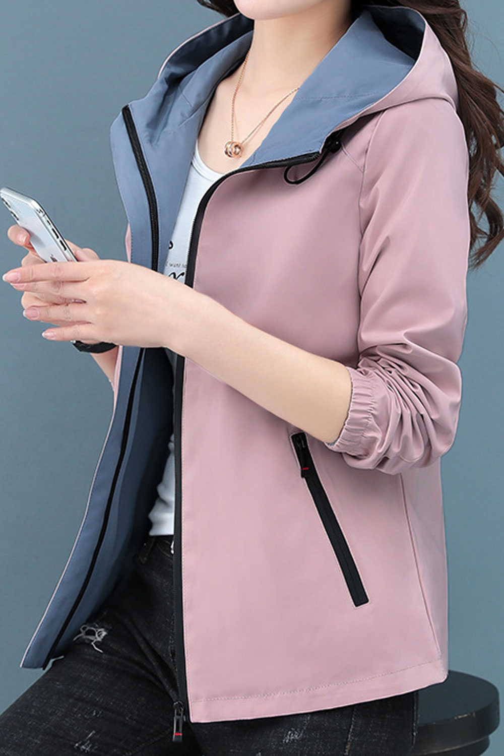 Women Striking Hooded Neck Ribbed Cuff Slash Pocket & Front Zippered Winter Casual Jacket