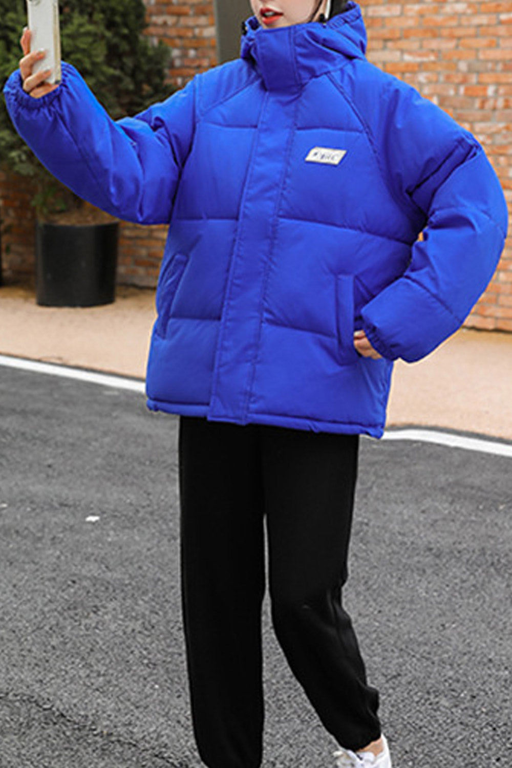 Women Warm & Thick Solid Pattern Comfy Side Pockets Stand Collar Winter Padded Jacket