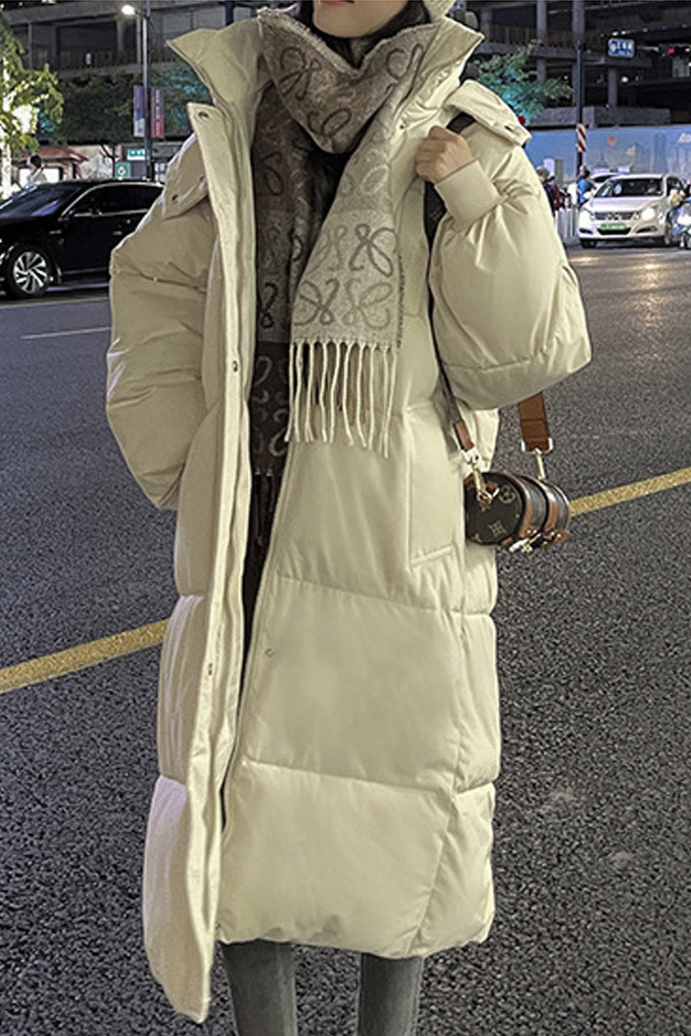 Women Cold Weather Protective Solid Pattern Ribbed Cuff Hooded Neck Superb Winter Padded Jacket