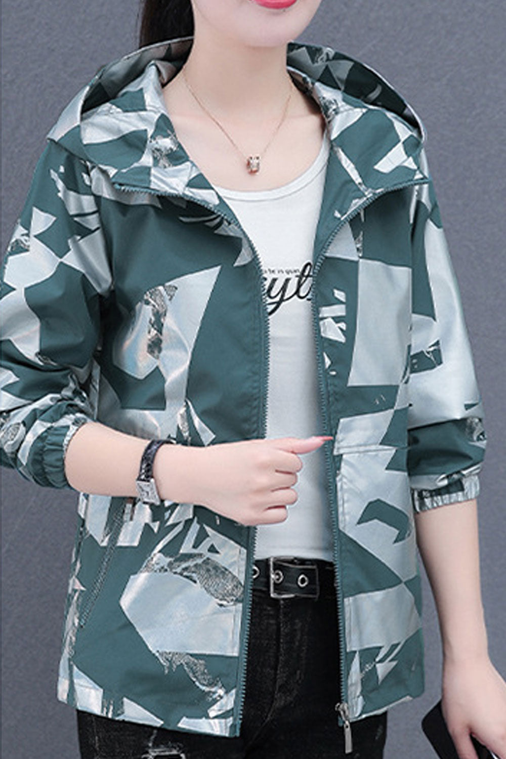Women Attractive Stand Collar Neck Ribbed Cuff & Front Zippered Winter Casual Jacket