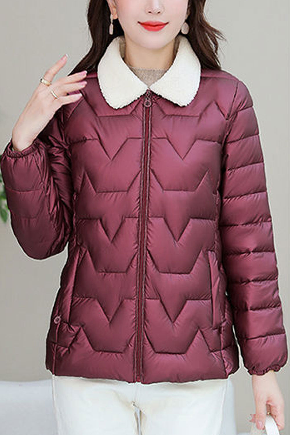 Women Enthralling Contrast Collar Neck Stretchable Cuff Front Zipp Fastener & Side Zipp Pocket Zigzag Baffle Style Soft Winter P