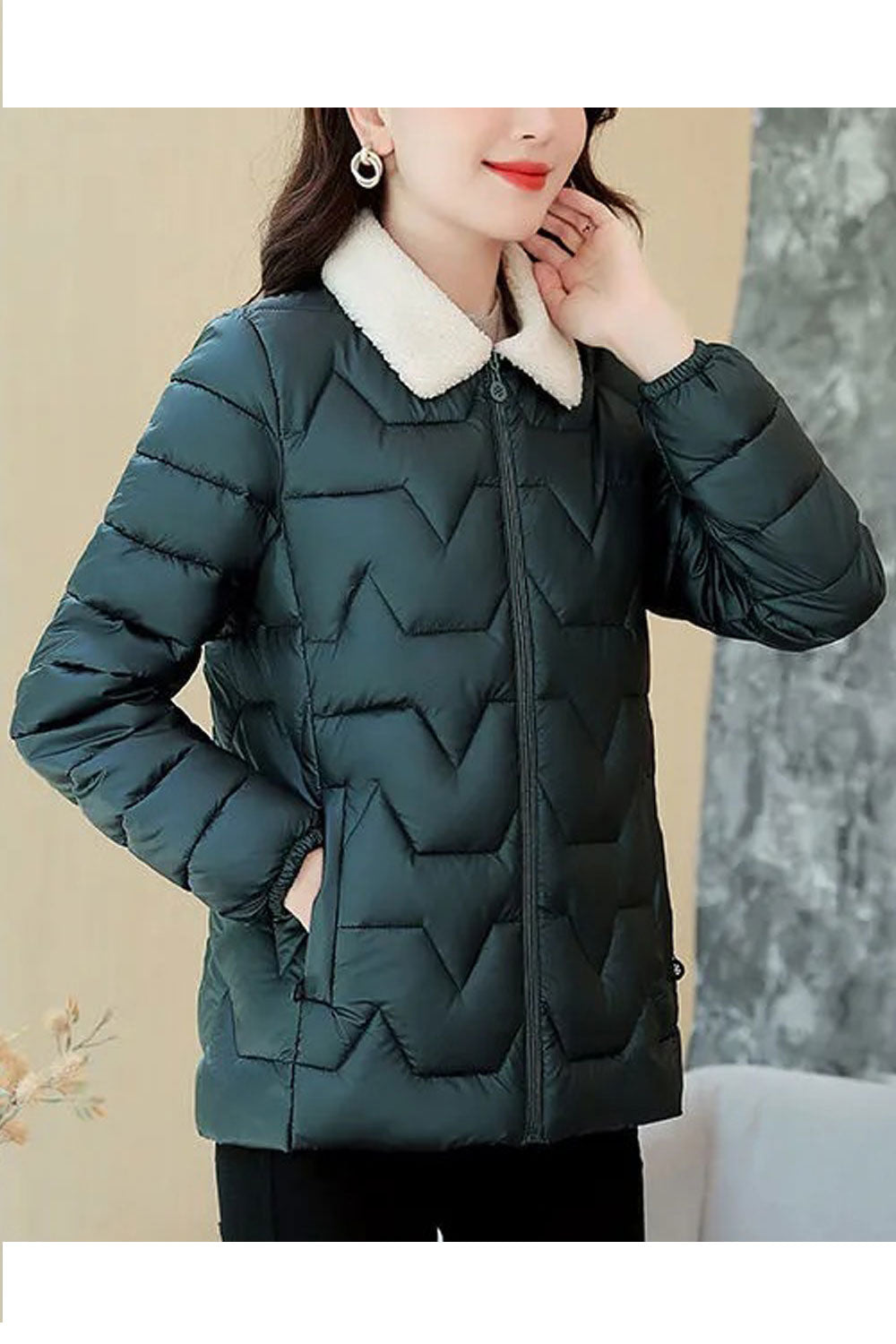 Women Enthralling Contrast Collar Neck Stretchable Cuff Front Zipp Fastener & Side Zipp Pocket Zigzag Baffle Style Soft Winter P