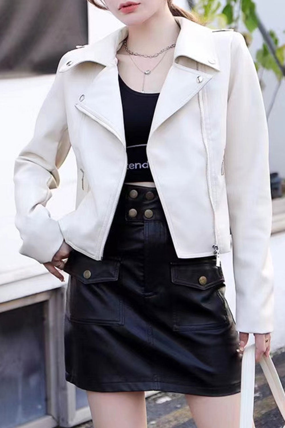 Women Fashionable Solid Pattern Zip Closure Long Sleeve Awesome Winter Leather Jacket