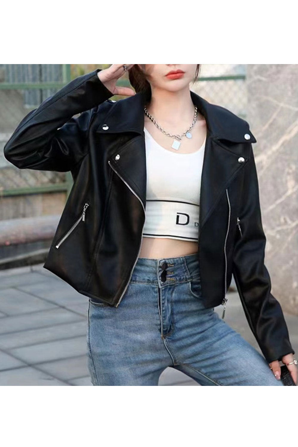 Women Fashionable Solid Pattern Zip Closure Long Sleeve Awesome Winter Leather Jacket